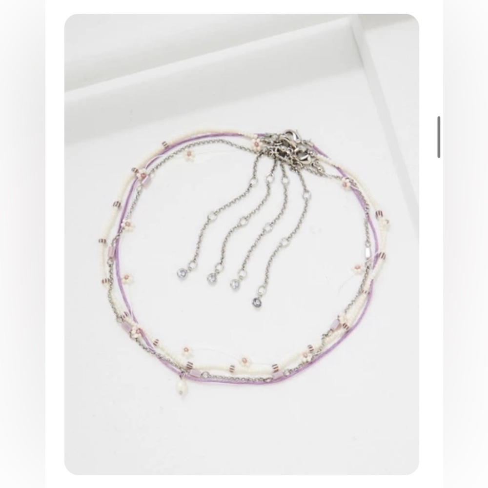American Eagle Outfitters Pearl and Silver necklaces